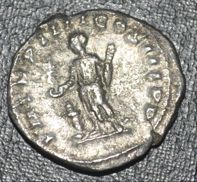 Roman-Coin-ID---Antoninvs-Pius?